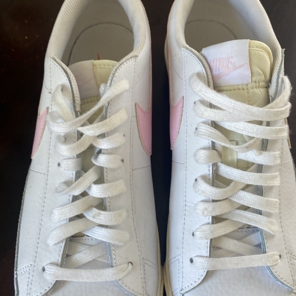 Nike Low Top Blazers - Picture 4 of 6